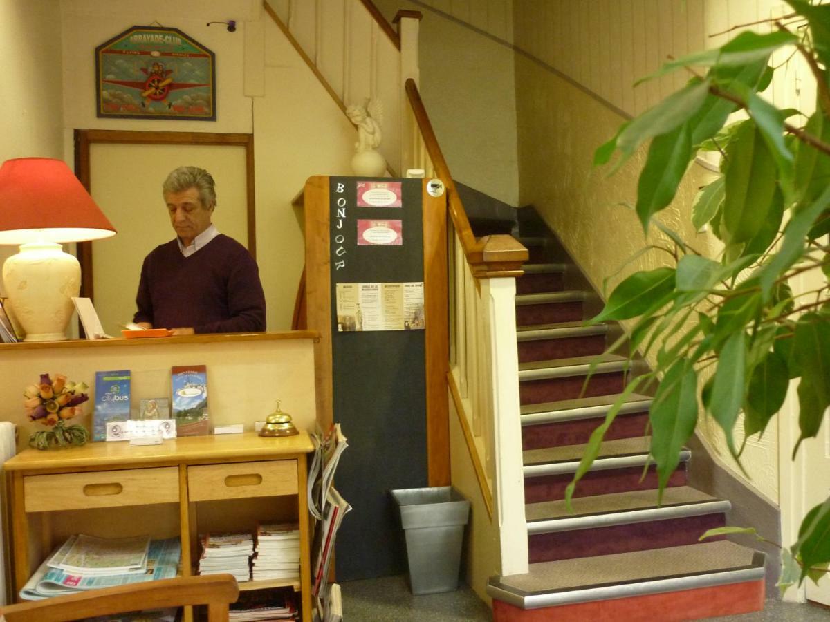 Hotel Du Centre ルルド エクステリア 写真